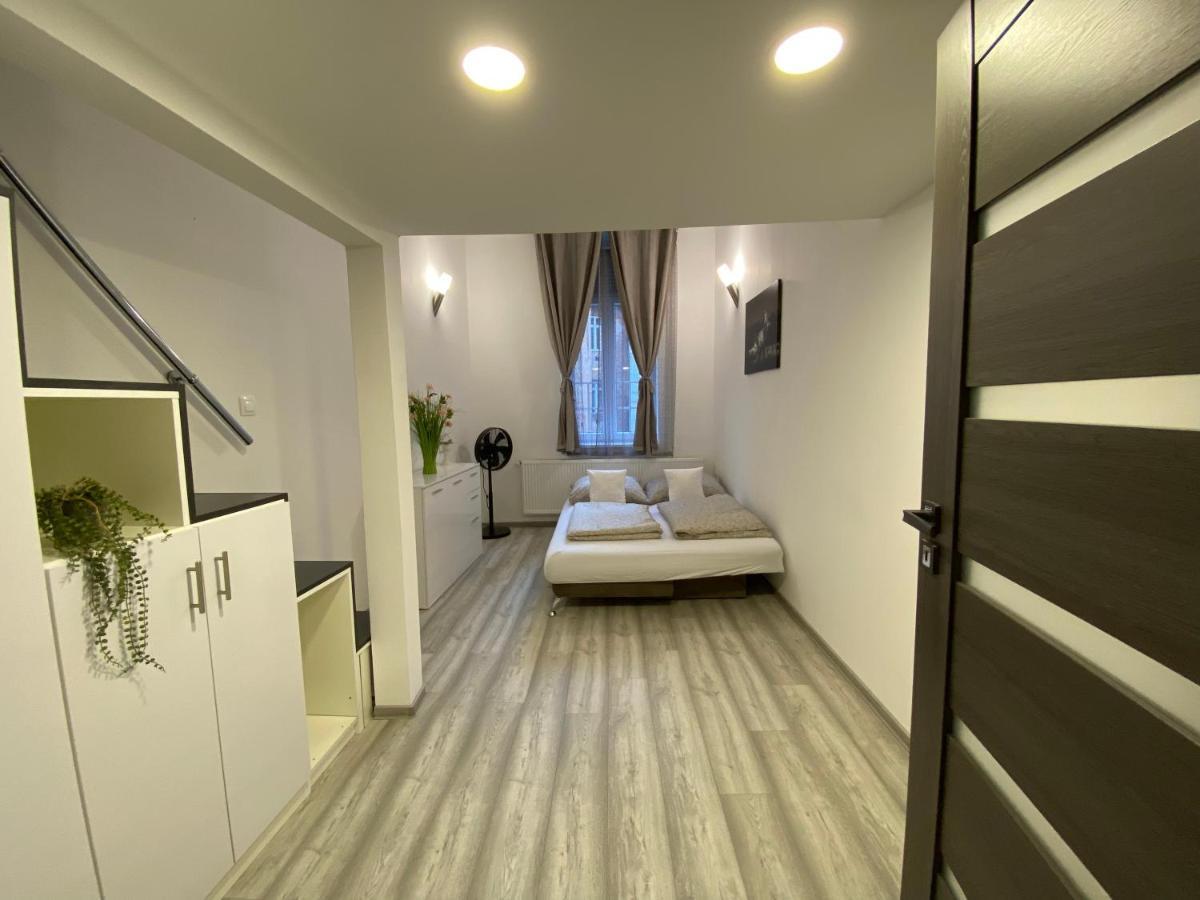 Belvarosi Apartman 3 มิชโคลซ์ ภายนอก รูปภาพ