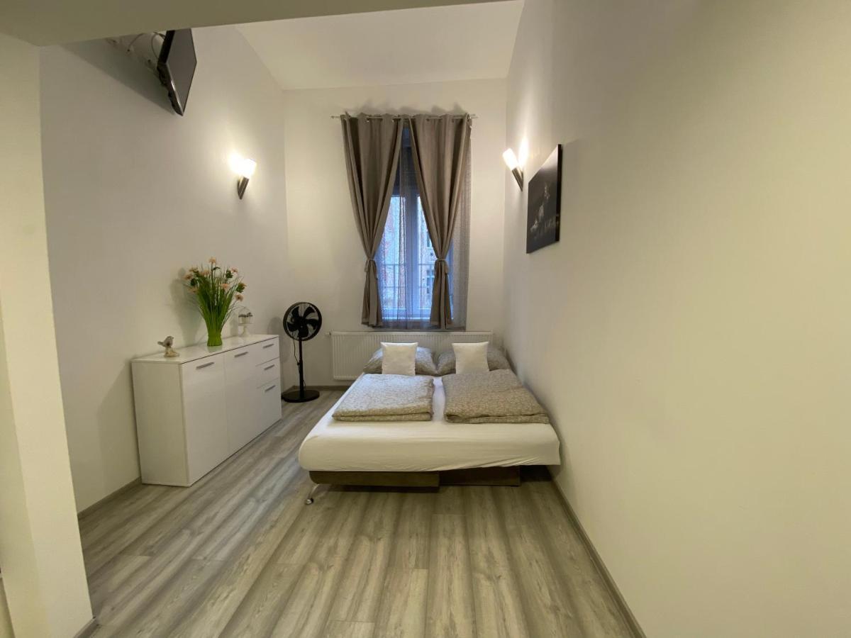 Belvarosi Apartman 3 มิชโคลซ์ ภายนอก รูปภาพ