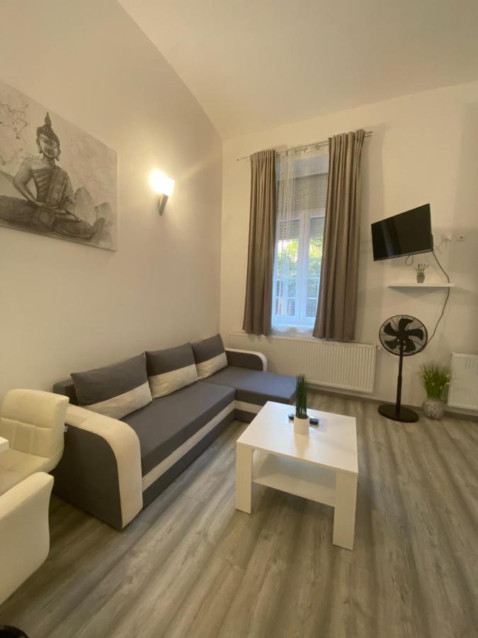 Belvarosi Apartman 3 มิชโคลซ์ ภายนอก รูปภาพ